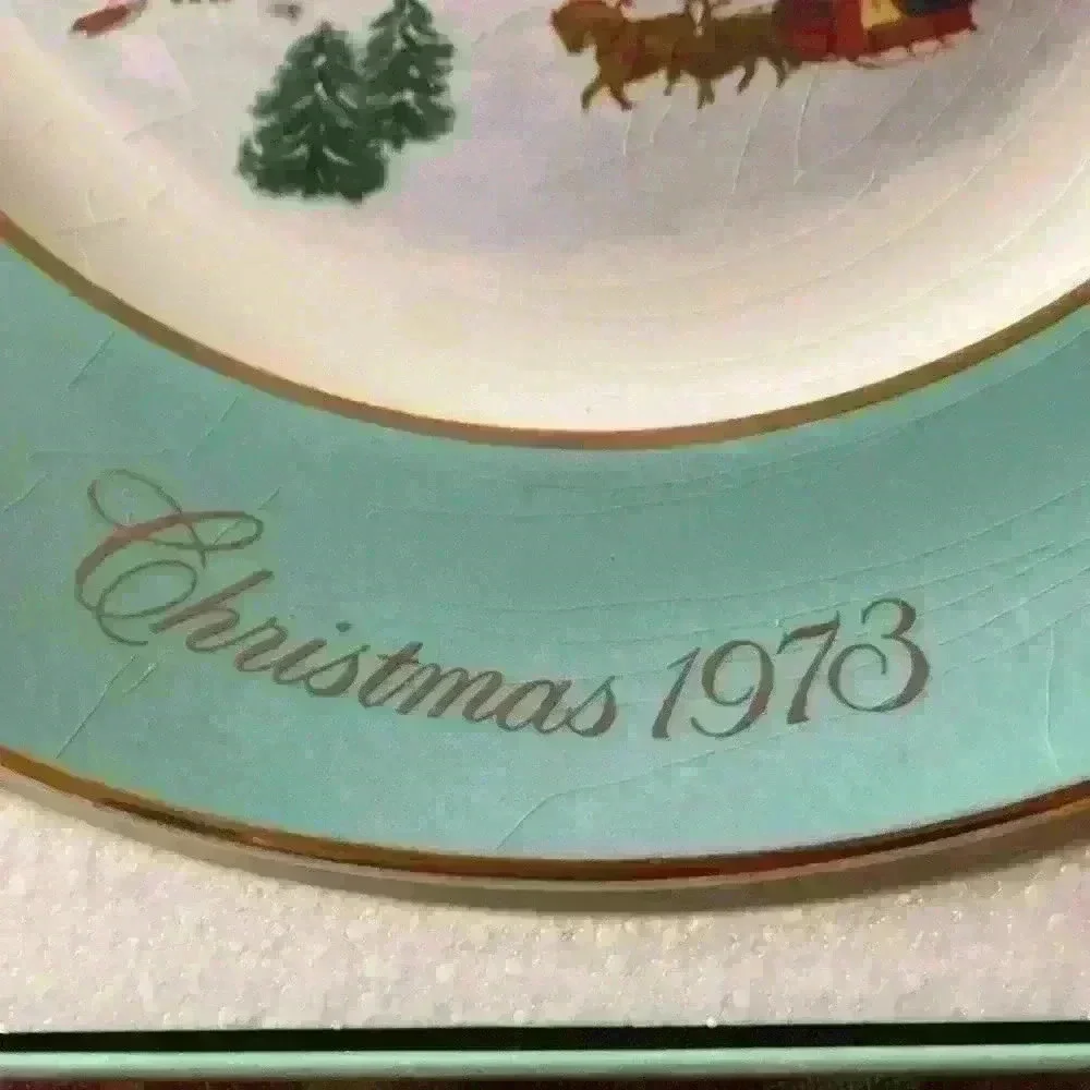 Avon collector plate